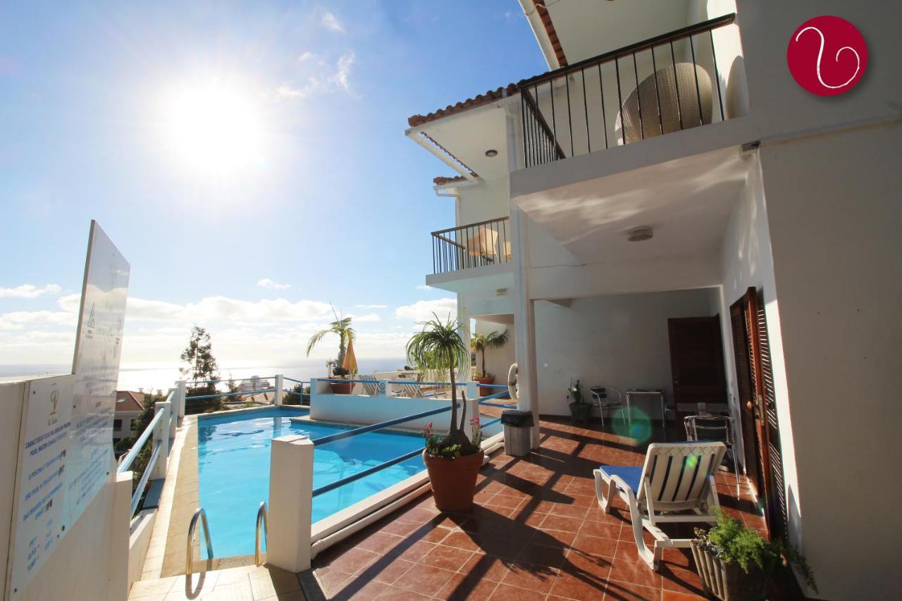 Guesthouse Vila Lusitania ฟุงชาล ภายนอก รูปภาพ