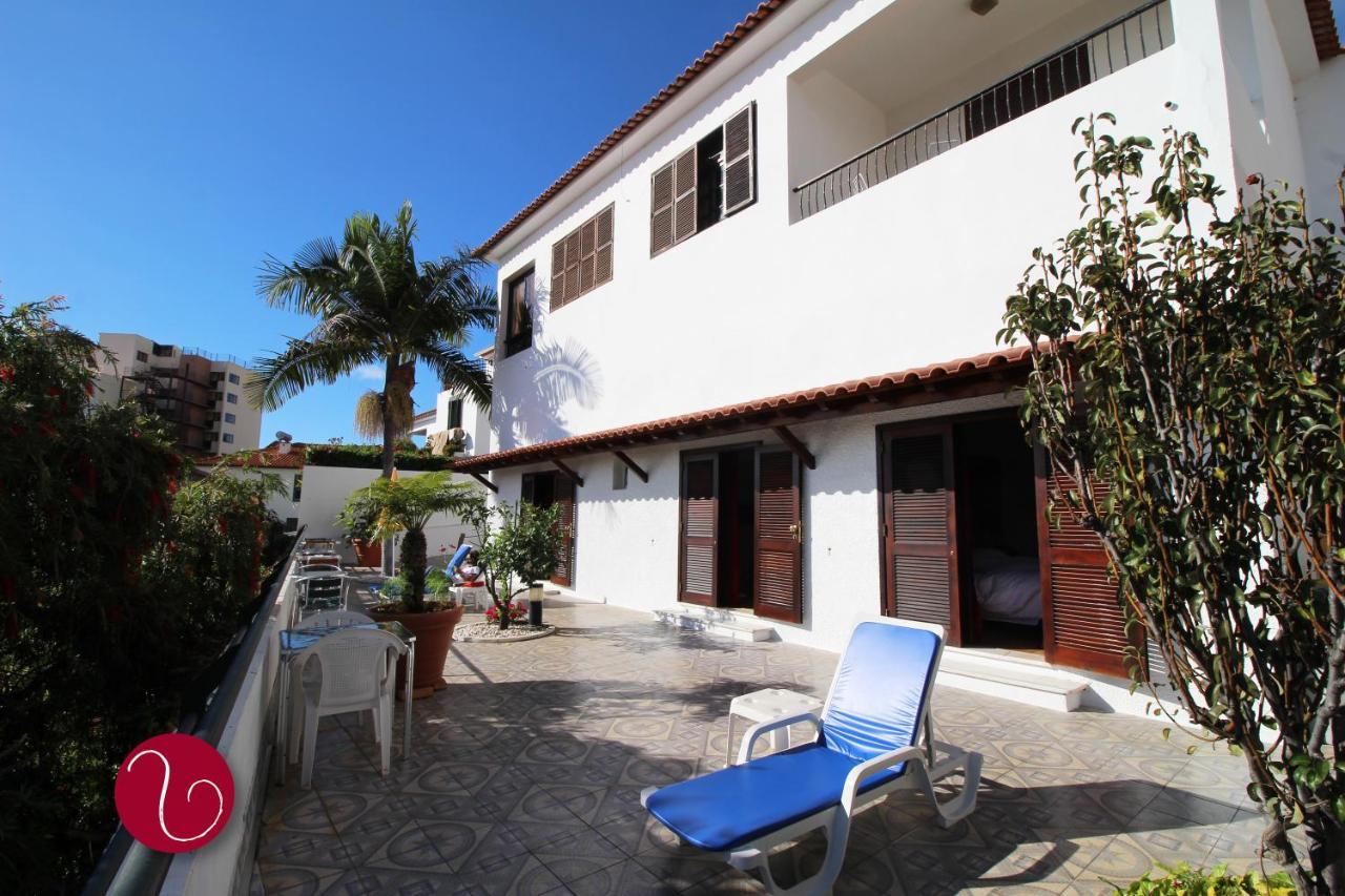 Guesthouse Vila Lusitania ฟุงชาล ภายนอก รูปภาพ